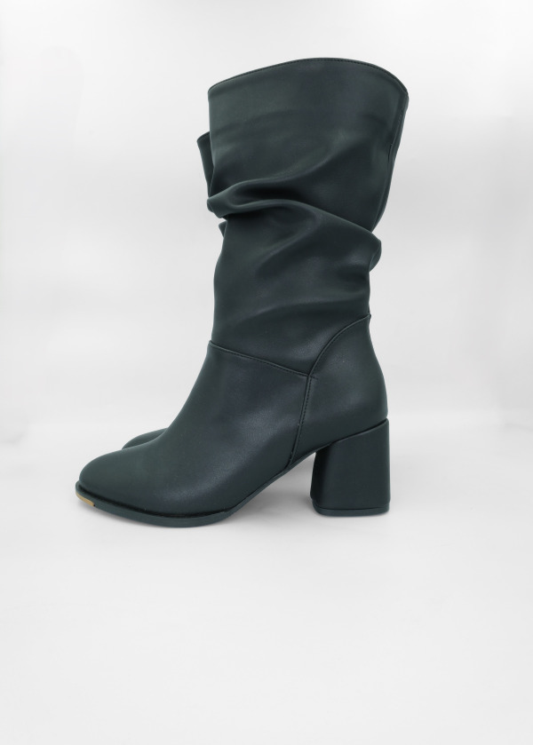 Siyah Körüklü Bot