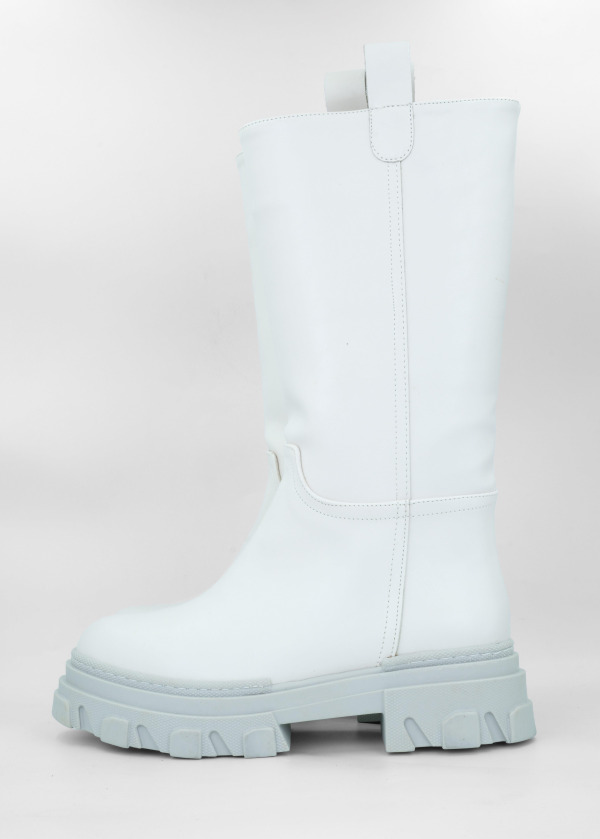 Beyaz Diz Altı Kalın Tabanlı Çizme
