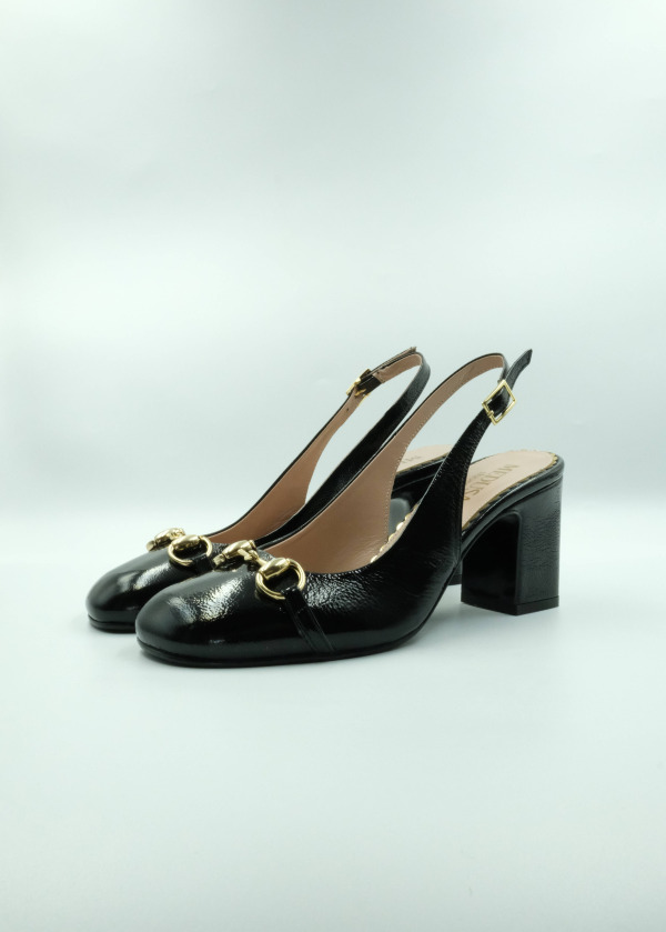 Rugan Siyah Gold Toka Detaylı Ayakkabı