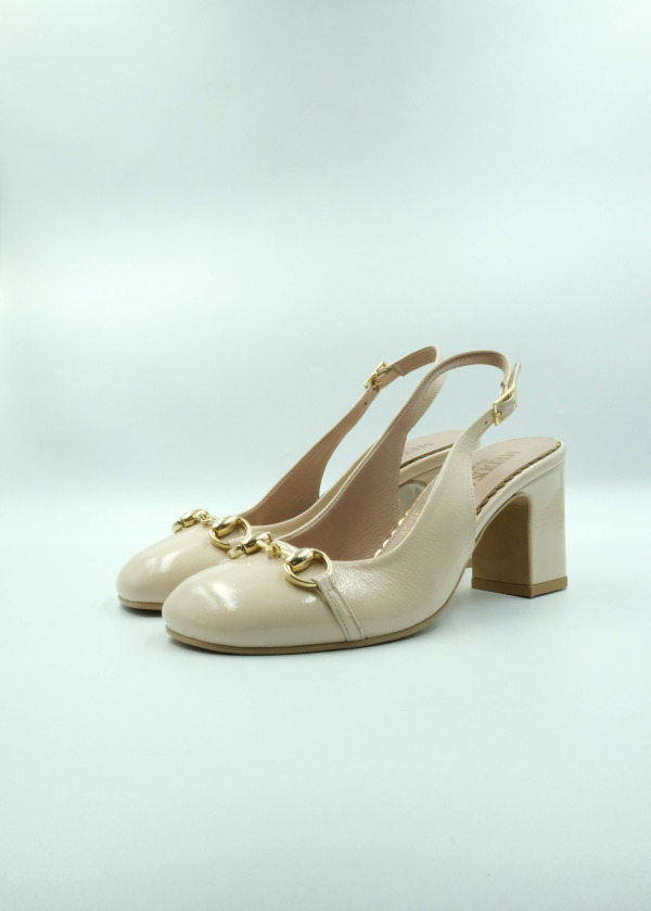  Rugan Bej Gold Toka Detaylı Ayakkabı